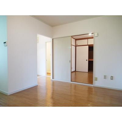 エルダー佐々木 201【管理NO：1-002760901-02010】 ★家具家電は申し込み後に搬入します★の物件写真2