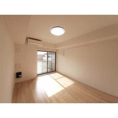 ラ・ルミエール 102【管理NO：1-025540801-01020】 ★家具家電は申し込み後に搬入します 2026年08月中旬入居可能の物件写真2