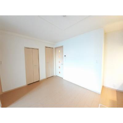 フォルシュ 101【管理NO：1-016152101-01010】 ★家具家電は申し込み後に搬入します★の物件写真2