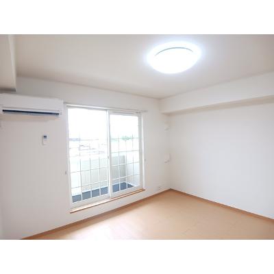 プロムナードⅡ 203【管理NO：1-014507101-02030】 ★家具家電は申し込み後に搬入しますの物件写真2