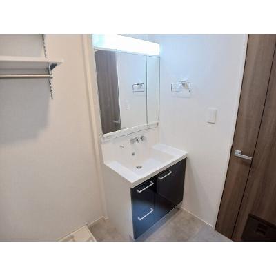 グランディール富雄南 202【管理NO：1-026395701-02020】 ★家具家電は申し込み後に搬入します 2026年07月中旬入居可能の物件写真6