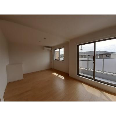 ヴィラージュ　Ⅰ 201【管理NO：1-023320001-02010】 ★家具家電は申し込み後に搬入します 2026年08月中旬入居可能の物件写真2
