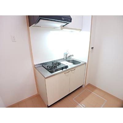 クレディーカーサ 103【管理NO：1-016118601-01030】 ★家具家電は申し込み後に搬入しますの物件写真3