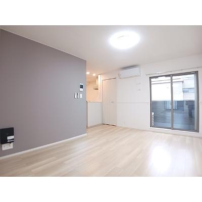 ラヴィエールⅡ 203【管理NO：1-028198602-02030】 ★家具家電は申し込み後に搬入します★の物件写真2
