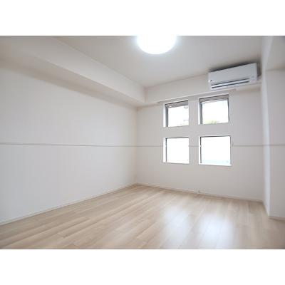 ラヴィエールⅠ 102【管理NO：1-028198601-01020】 ★家具家電は申し込み後に搬入します★の物件写真2