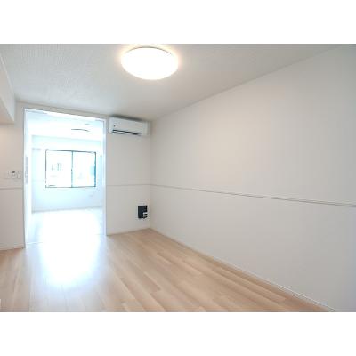 サンシャイン中曽司 102【管理NO：1-027926001-01020】 ★家具家電は申し込み後に搬入します★の物件写真2