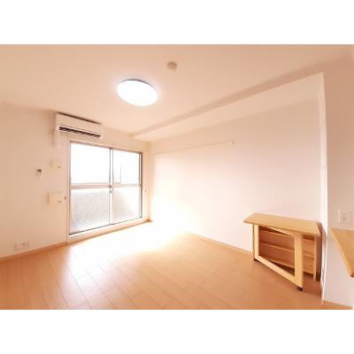フェリス 601【管理NO：1-017901201-06010】 ★家具家電は申し込み後に搬入しますの物件写真2