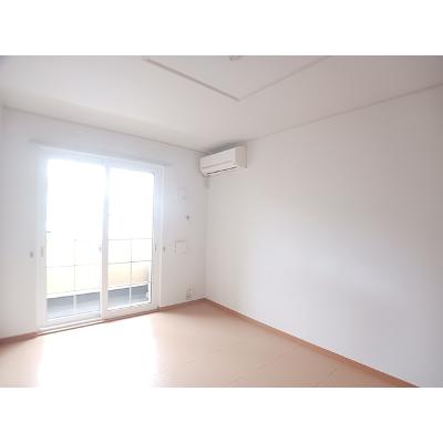 クリア　（北棟） 101【管理NO：1-015174401-01010】 ★家具家電は申し込み後に搬入しますの物件写真2