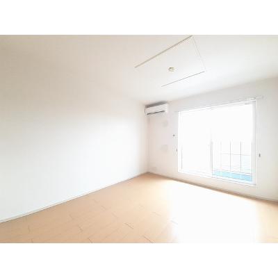 ソフィア 202【管理NO：1-017124001-02020】 ★家具家電は申し込み後に搬入します★の物件写真2