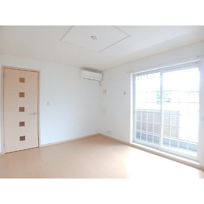 シルエーラ．Ⅰ 101【管理NO：1-015486801-01010】 ★家具家電は申し込み後に搬入します★の物件写真2