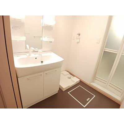 ピースリバー 205【管理NO：1-015571201-02040】 ★家具家電は申し込み後に搬入します★の物件写真6
