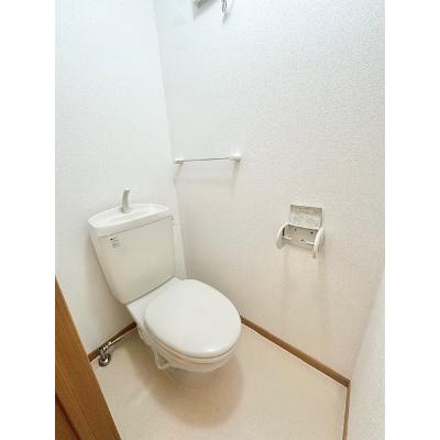 アロッジオ 102【管理NO：1-012279001-01020】 ★家具家電は申し込み後に搬入しますの物件写真5
