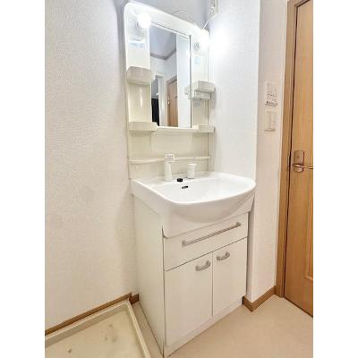 アロッジオ 102【管理NO：1-012279001-01020】 ★家具家電は申し込み後に搬入しますの物件写真6