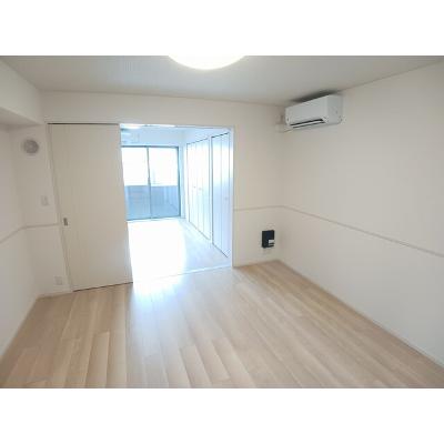 ベル　ファミーレ 105【管理NO：1-028359401-01040】 ★家具家電は申し込み後に搬入しますの物件写真2