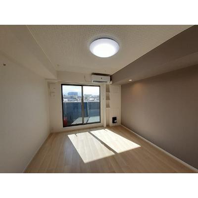 シャトーエレガント 202【管理NO：1-026763801-02020】 ★家具家電は申し込み後に搬入しますの物件写真2