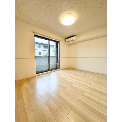 グレイシャス 103【管理NO：1-026212701-01030】 ★家具家電は申し込み後に搬入しますの物件写真2