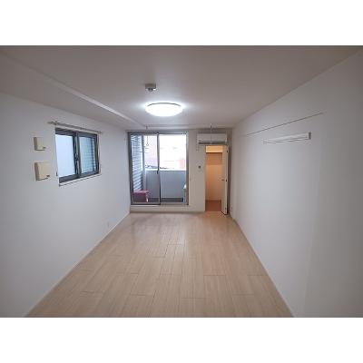 アプリコット野里 301【管理NO：1-021884001-03010】 ★家具家電は申し込み後に搬入しますの物件写真2