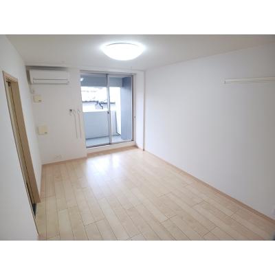 サンモントレ島頭 302【管理NO：1-019712501-03020】 ★家具家電は申し込み後に搬入しますの物件写真2