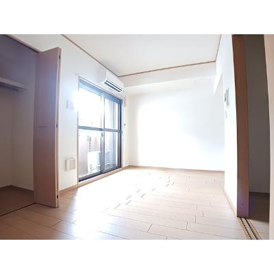 ラ・プラージュ 105【管理NO：1-013217301-01040】 ★家具家電は申し込み後に搬入しますの物件写真2