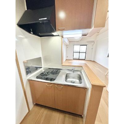 カーサ・エル・タカミヤ 206【管理NO：1-012643701-02050】 ★家具家電は申し込み後に搬入しますの物件写真3