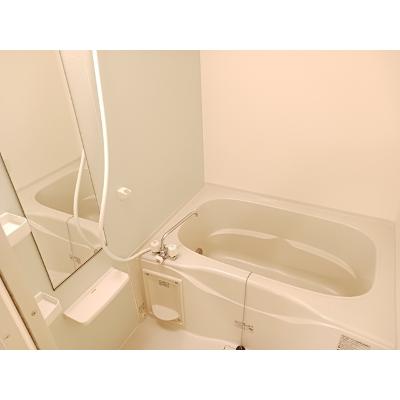 イリーデ摂津 205【管理NO：1-019585801-02040】 ★家具家電は申し込み後に搬入しますの物件写真4