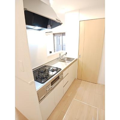 カーサ　イン　ピエトラ　ロッサ 103【管理NO：1-025441401-01030】 ★家具家電は申し込み後に搬入しますの物件写真3