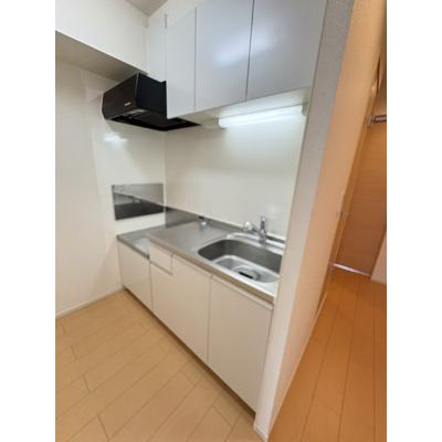 プロヴァンス　ブリーズⅢ 201【管理NO：1-019650201-02010】 ★家具家電は申し込み後に搬入しますの物件写真3