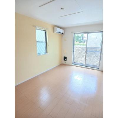 ソレイユ 101【管理NO：1-018582001-01010】 ★家具家電は申し込み後に搬入します★の物件写真2