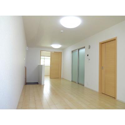 Ｌａ　Ｌｕｃｅ 406【管理NO：1-018506001-04050】 ★家具家電は申し込み後に搬入しますの物件写真2