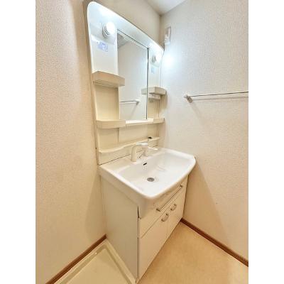 エトワールバレーⅠ 102【管理NO：1-014409101-01020】 ★家具家電は申し込み後に搬入します★の物件写真6