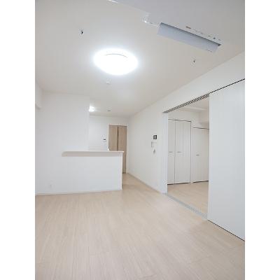 ムーンヒルズ大阪 301【管理NO：1-025842301-03010】 ★家具家電は申し込み後に搬入します★の物件写真2