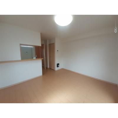 グランペール 203【管理NO：1-015410101-02030】 ★家具家電は申し込み後に搬入しますの物件写真2