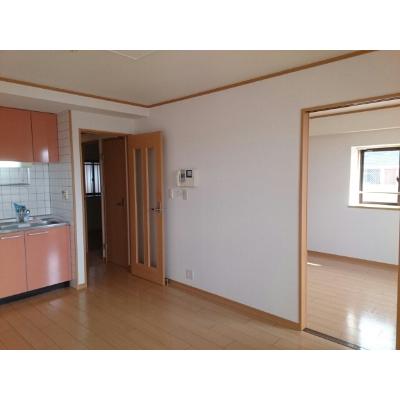 プリュクレール 201【管理NO：1-012158901-02010】 ★家具家電は申し込み後に搬入します★の物件写真2
