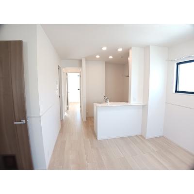 テナム　プレッソ　メゾン 203【管理NO：1-028068701-02030】 ★家具家電は申し込み後に搬入しますの物件写真2