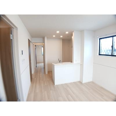 テナム　プレッソ　メゾン 103【管理NO：1-028068701-01030】 ★家具家電は申し込み後に搬入しますの物件写真2
