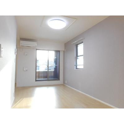 フォンデ 201【管理NO：1-022785701-02010】 ★家具家電は申し込み後に搬入しますの物件写真2