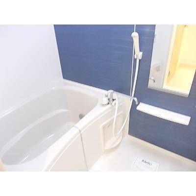 エルバウト 102【管理NO：1-018930901-01020】 ★家具家電は申し込み後に搬入します 2026年08月中旬入居可能の物件写真4