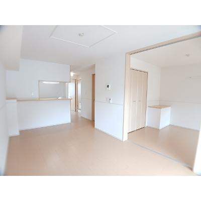 カルム　エレガンス 203【管理NO：1-018713401-02030】 ★家具家電は申し込み後に搬入しますの物件写真2