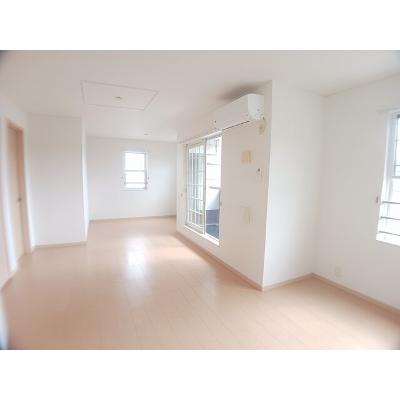 オブコニカ 205【管理NO：1-015439101-02040】 ★家具家電は申し込み後に搬入しますの物件写真2