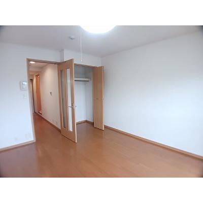 タカンド 303【管理NO：1-014472801-03030】 ★家具家電は申し込み後に搬入しますの物件写真2