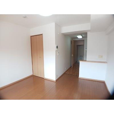 アウローラ冨士 103【管理NO：1-014260901-01030】 ★家具家電は申し込み後に搬入します★の物件写真2