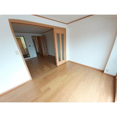 アドニス　コート　パートⅠ 402【管理NO：1-012693201-04020】 ★家具家電は申し込み後に搬入しますの物件写真2