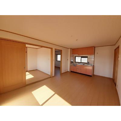 ローレル　ハイツ 305【管理NO：1-012685701-03040】 ★家具家電は申し込み後に搬入しますの物件写真2