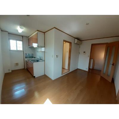 リバーサイド 206【管理NO：1-012374801-02050】 ★家具家電は申し込み後に搬入します★の物件写真2