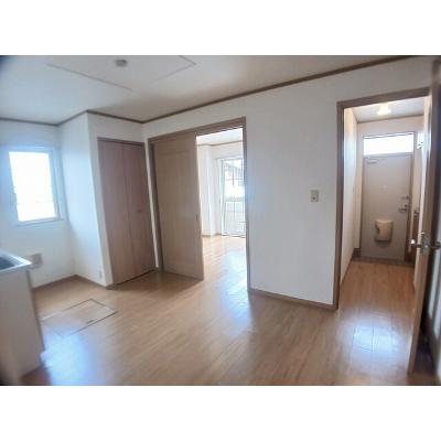 ミシュカーン 102【管理NO：1-011870501-01020】 ★家具家電は申し込み後に搬入しますの物件写真2