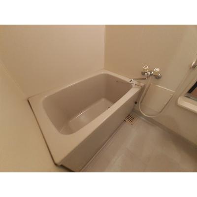 シルバーヴェリー金剛 201【管理NO：1-004133501-02010】 ★家具家電は申し込み後に搬入します★の物件写真4