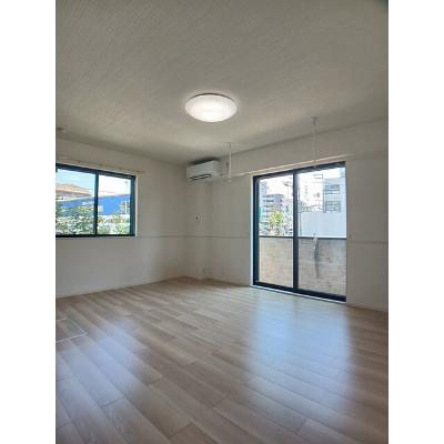 ラ・クロシェット 101【管理NO：1-028511901-01010】 ★家具家電は申し込み後に搬入します★の物件写真2