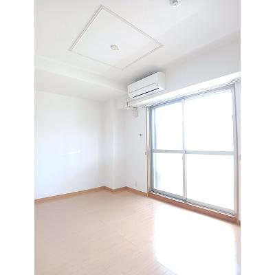 グランパレ 106【管理NO：1-015018801-01050】 ★家具家電は申し込み後に搬入します★ ★2026年08月中旬入居可能★の物件写真2