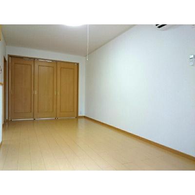 パーシモン 101【管理NO：1-014723401-01010】 ★家具家電は申し込み後に搬入します 2026年07月下旬入居可能の物件写真2