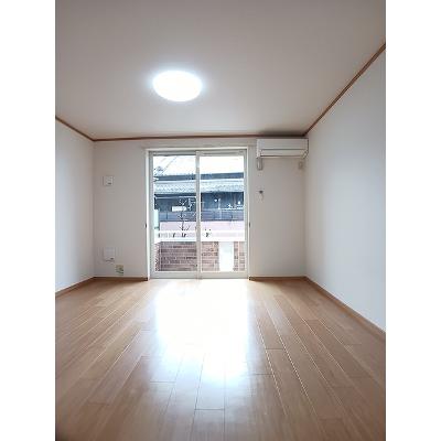 カーサ　ボナーリオ 101【管理NO：1-012561001-01010】 ★家具家電は申し込み後に搬入しますの物件写真2
